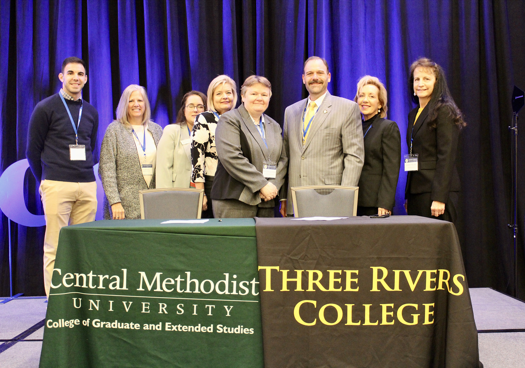 CMU and TRC officials signing agreements