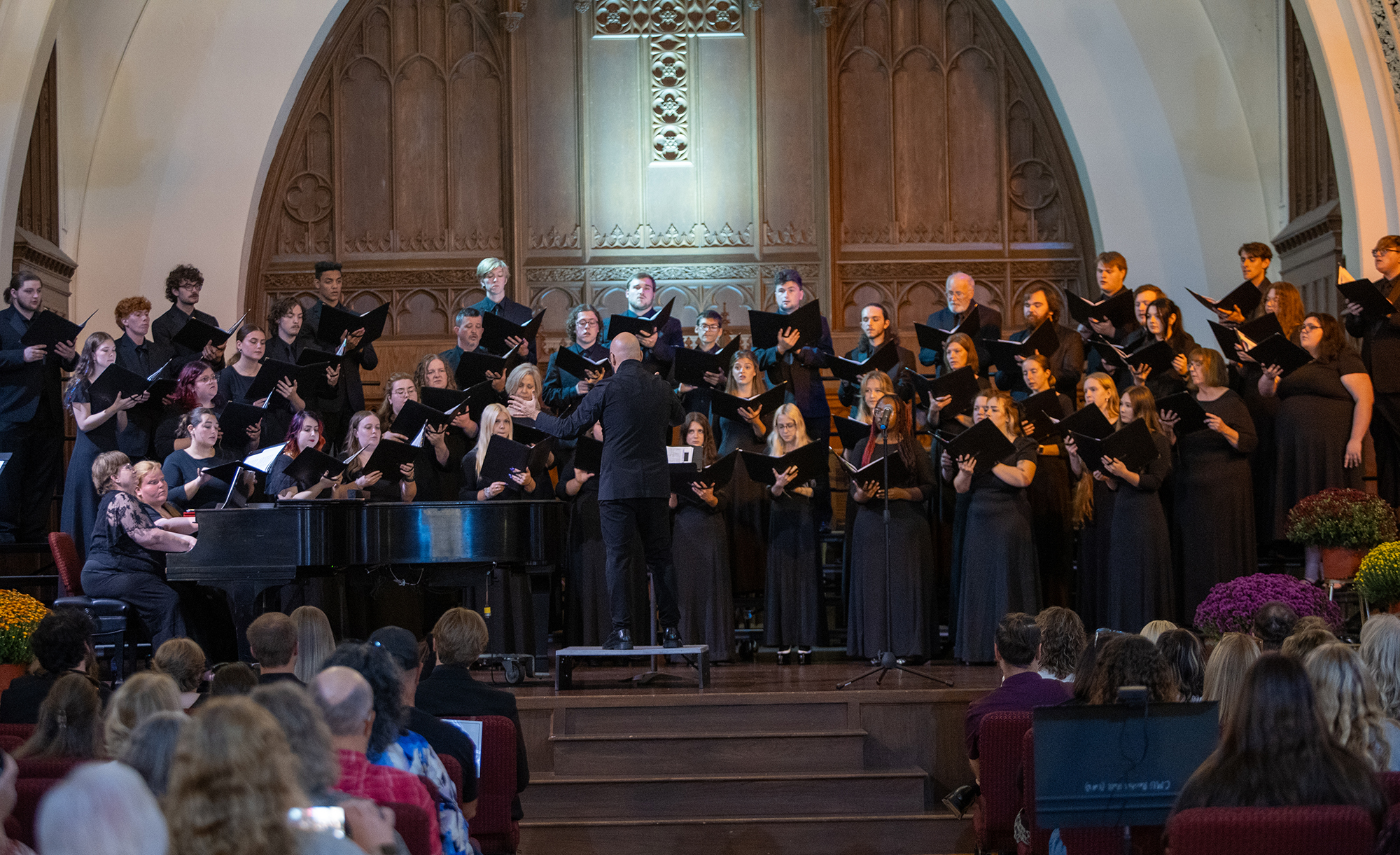 Conservatory Singers perform at concert