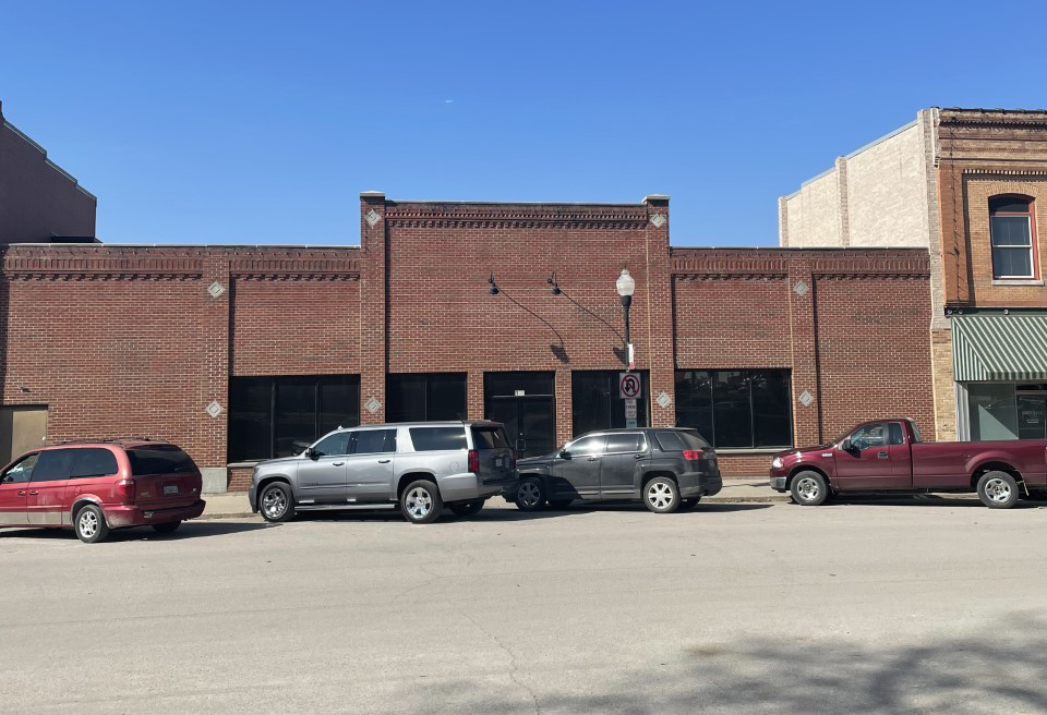 Former Dollar General building on Fayette Square